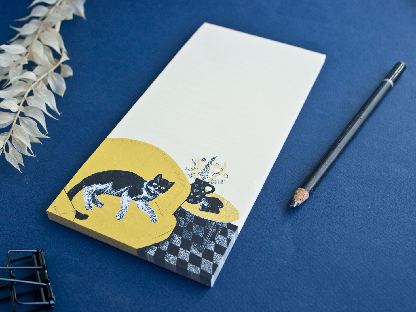 Notizblock mit Katze im Sessel im Format DIN lang