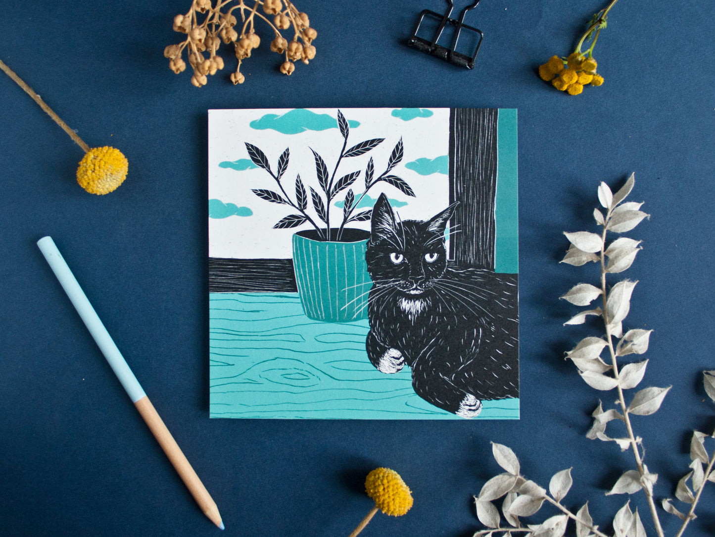 Quadratische Postkarte Katze