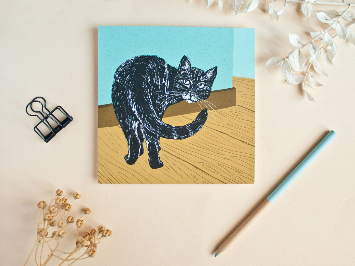 Quadratische Postkarte Katze