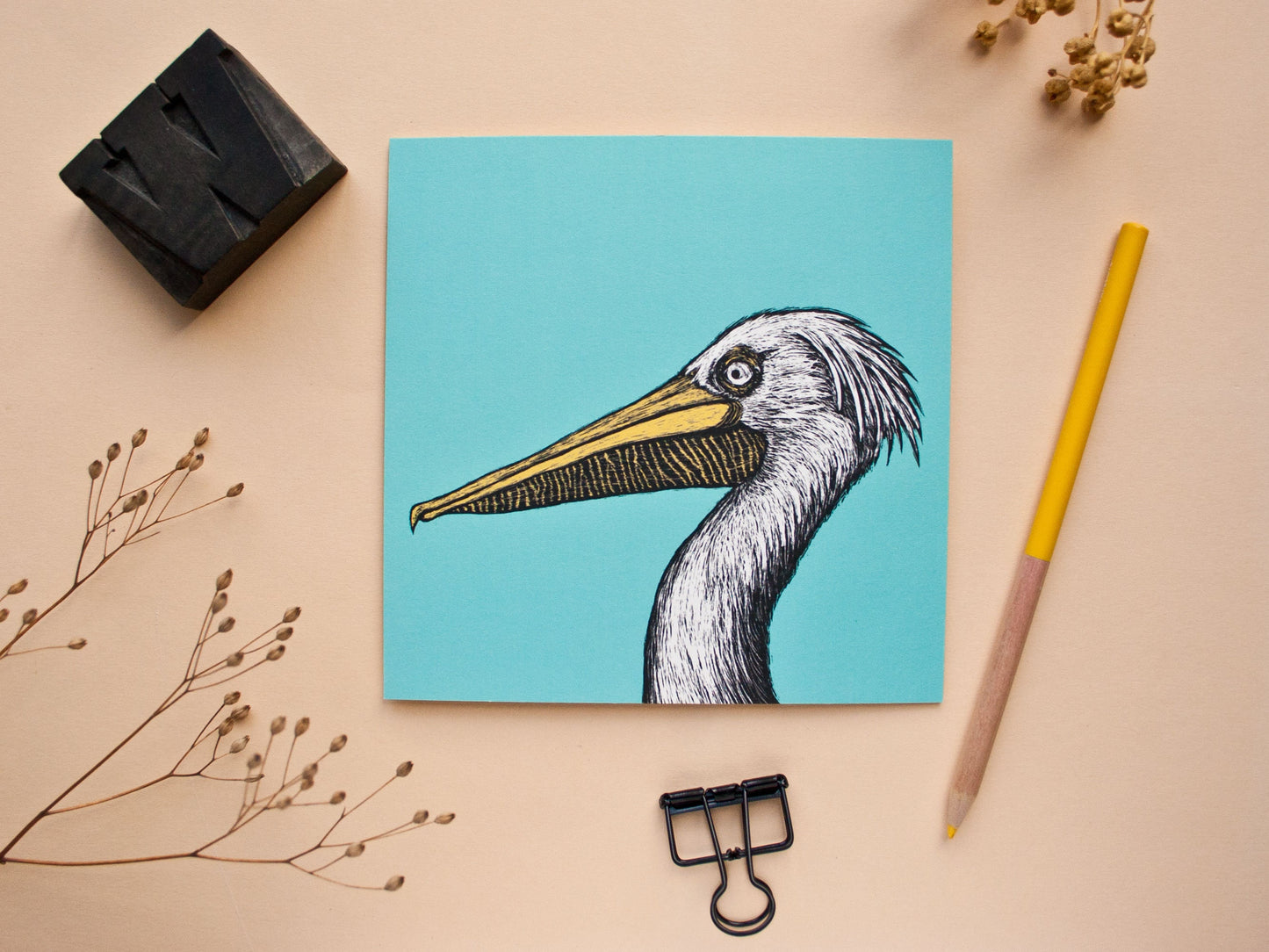 Quadratische Postkarte Pelikan