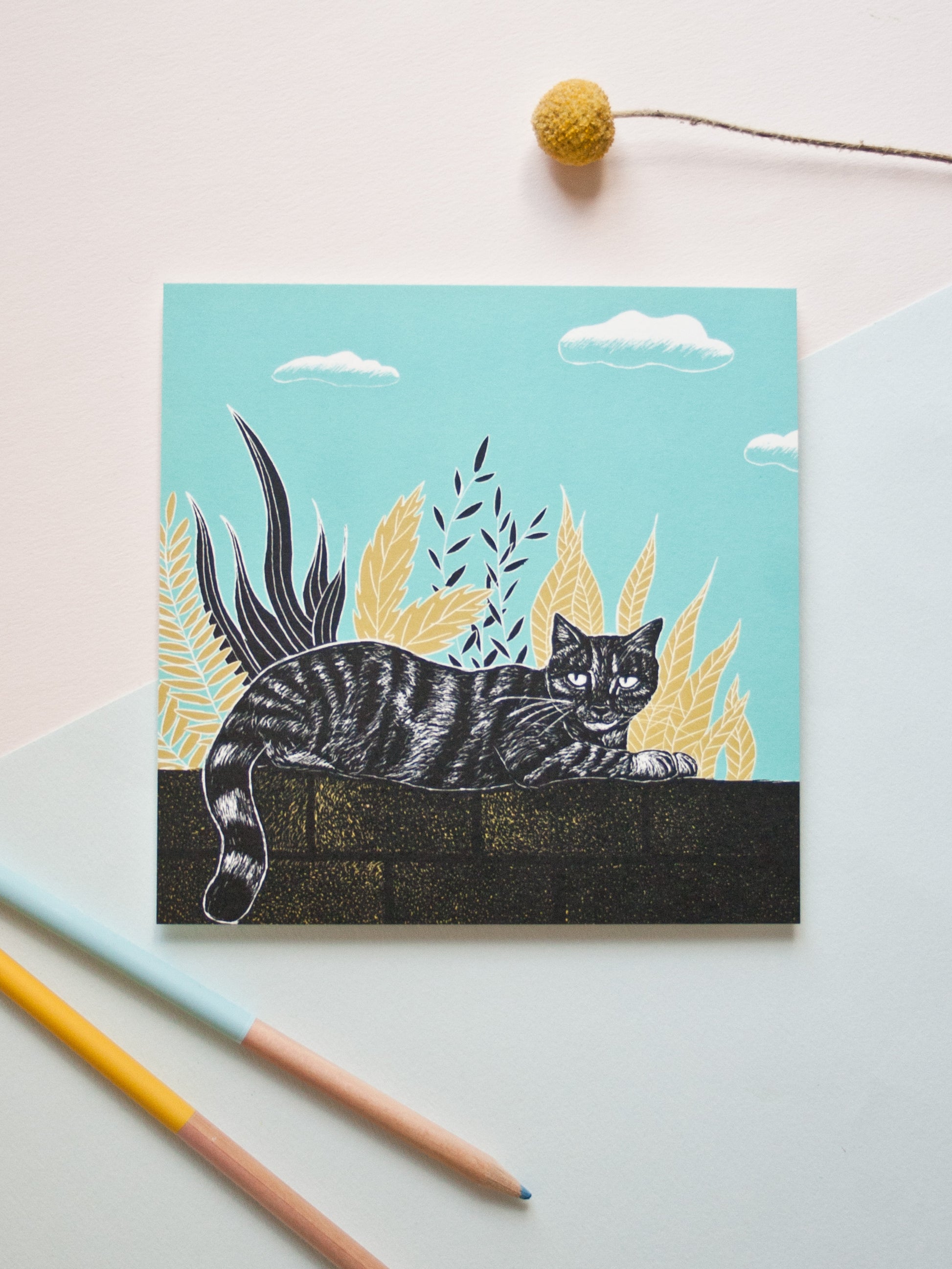 Quadratische Postkarte Katze